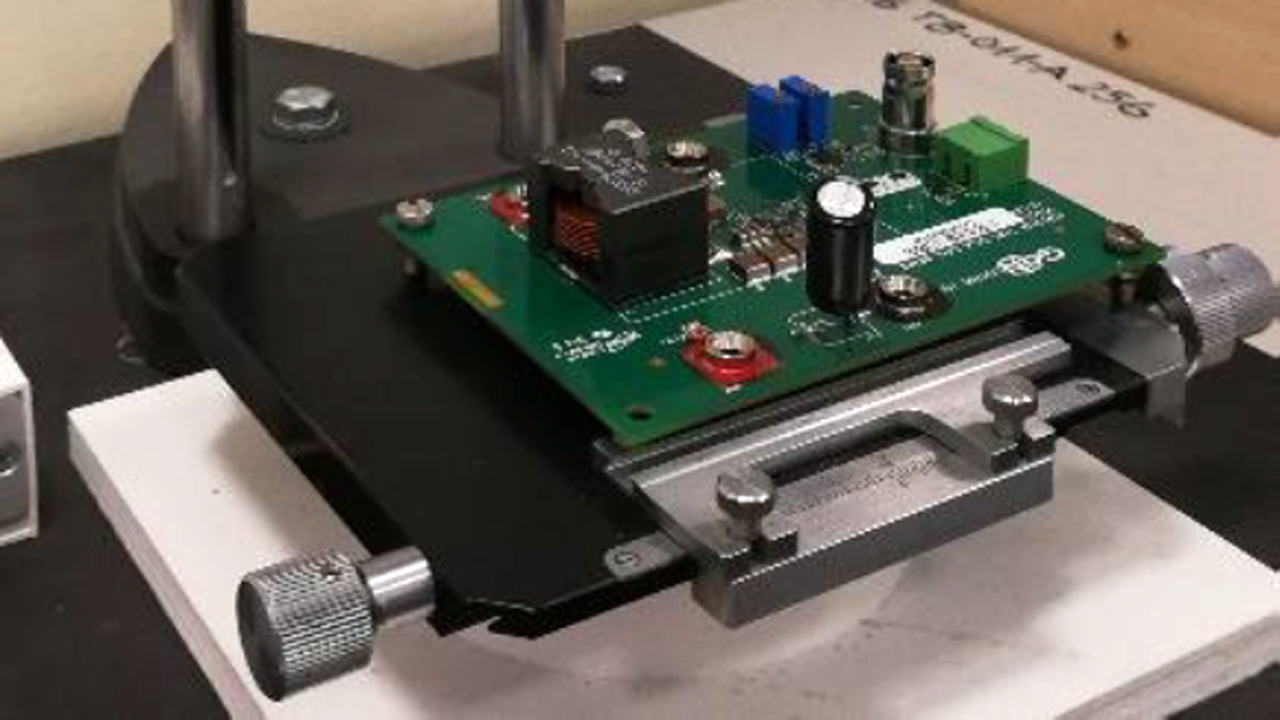 The measurement stand with MWIR single-detector head to measure thermal impedance of an electronic system